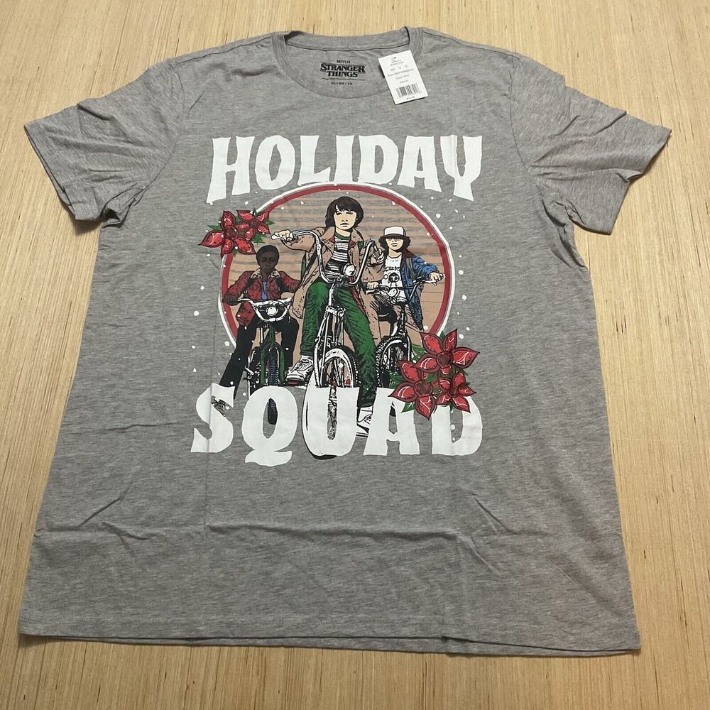 Netflix Stranger Things Men's XL Holiday Squad Christmas Graphic T-Shirt New